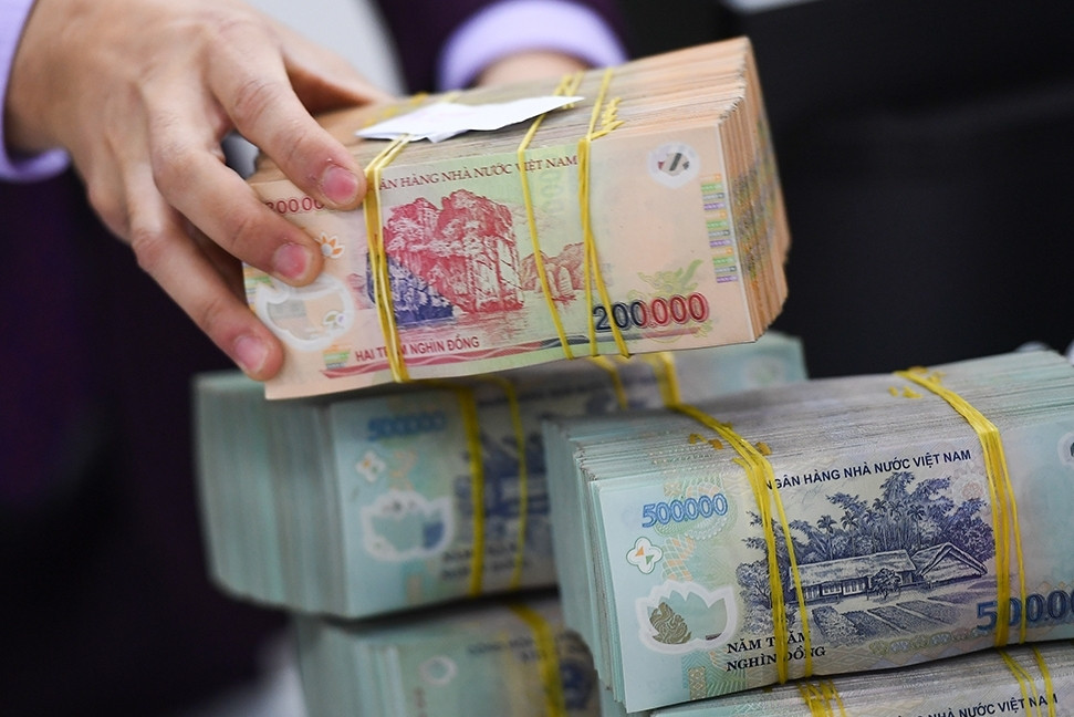 Con trai chủ tịch ‘mở hàng’ 50.000 cổ phiếu đầu năm mới