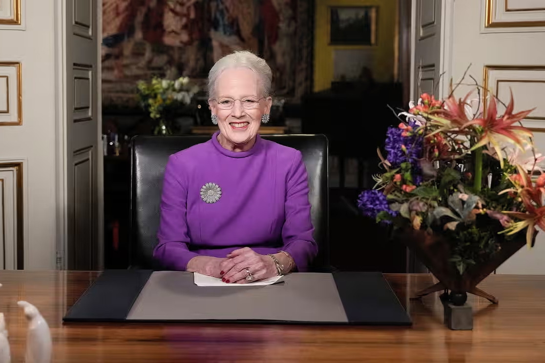 Nữ hoàng Đan Mạch bất ngờ tuyên bố thoái vị