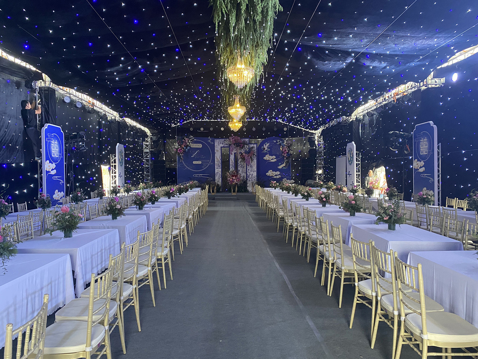 quang hai an hoi 8.jpg