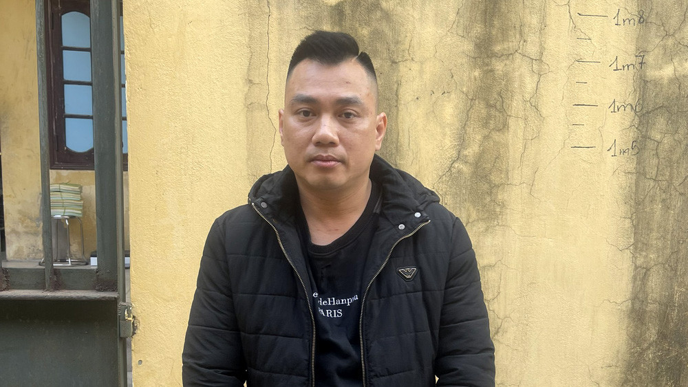 tan chong nguoi.jpeg
