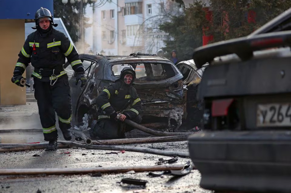 thanh pho nga bi tan cong.jpg