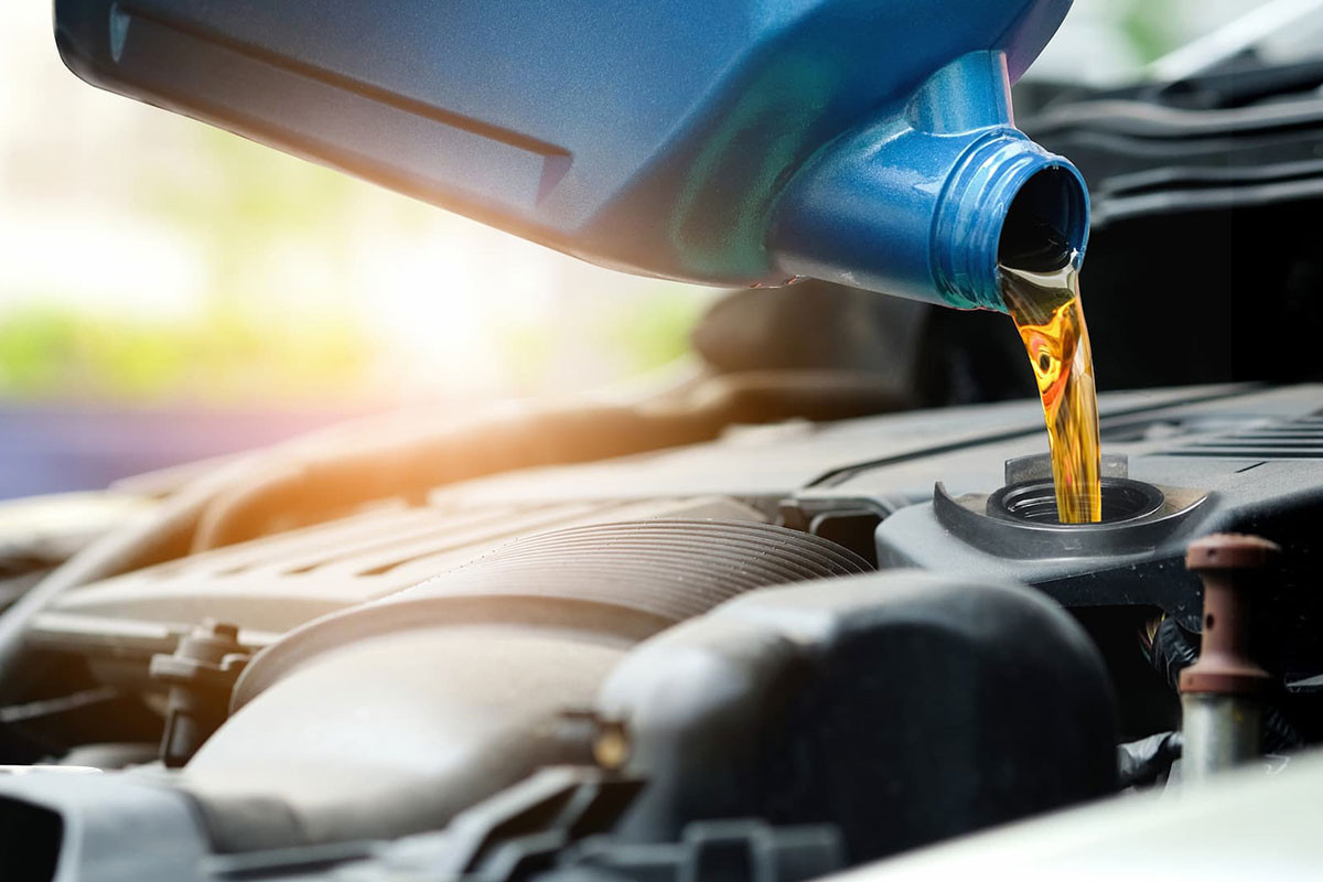 thay dau dong co o to 1 671.jpg