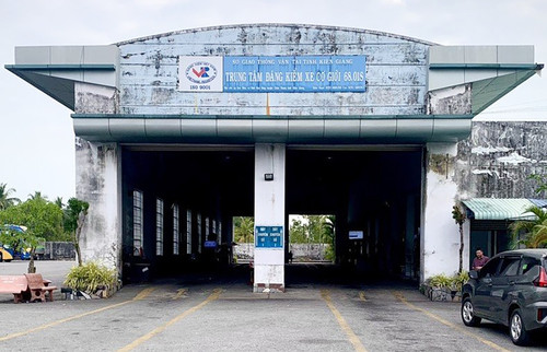 Bắt giam giám đốc trung tâm đăng kiểm xe cơ giới ở Kiên Giang