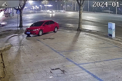 Cảnh sát truy đuổi tài xế điều khiển ô tô trong tình trạng say xỉn