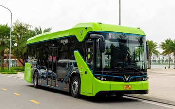 Hanoi to pilot electric buses on nine routes