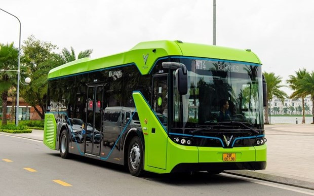 Hanoi to pilot electric buses on nine routes hinh anh 1