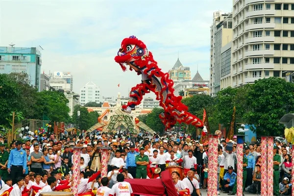 Lion dance festival to open in HCM City