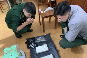 Người dân phát hiện gần 3kg ma túy trên bờ biển ở Quảng Ngãi