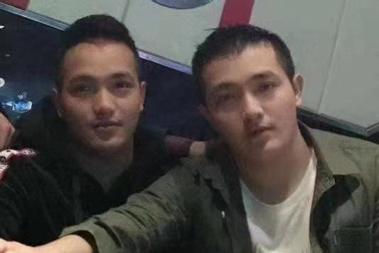 Bị vứt bỏ ở bãi rác, 29 năm sau cậu bé tìm được cha mẹ ruột