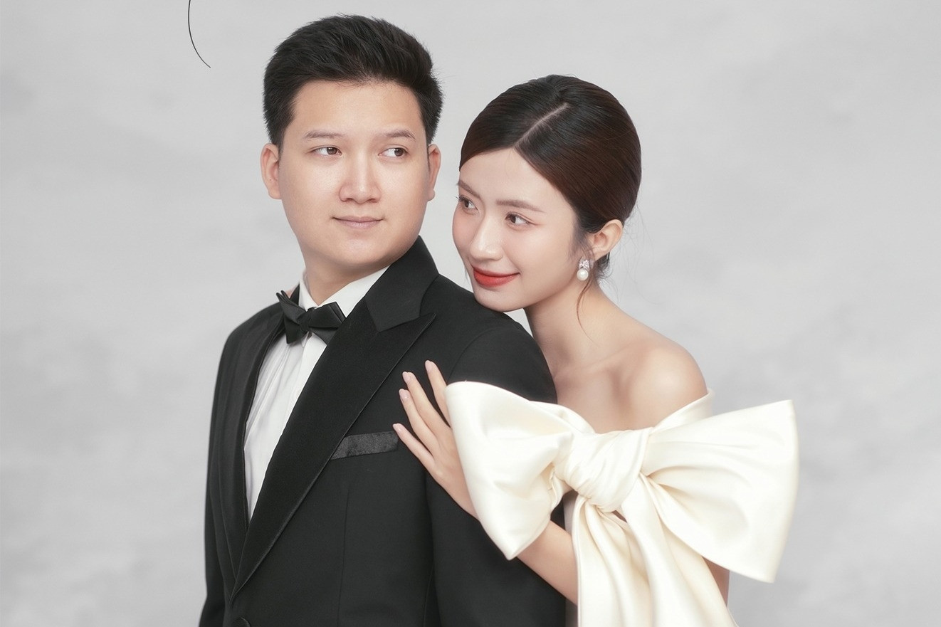 Chồng kém tuổi của Ngọc Huyền 'Thương ngày nắng về' là cháu NSƯT Chí Trung