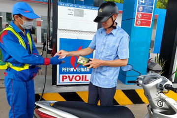 Giá xăng dầu đồng loạt tăng lên mức mới