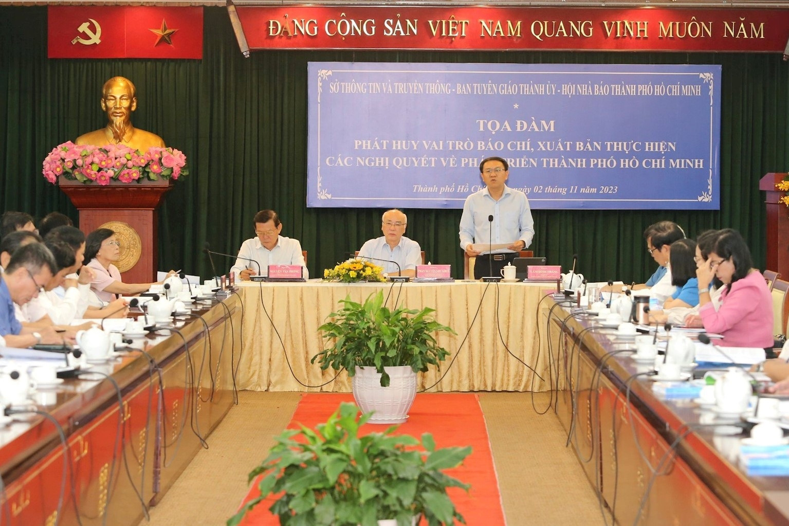 Phát huy vai trò báo chí trong thực hiện các Nghị quyết về phát triển TP.HCM