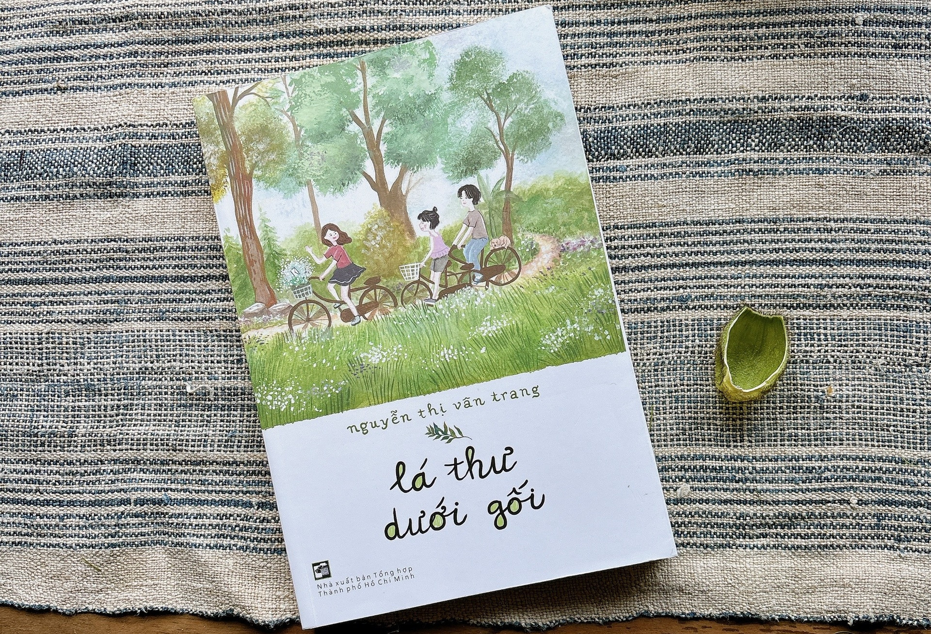 Tác giả 'Lá thư dưới gối' khuyên 'hãy sống cuộc đời như con mong muốn'