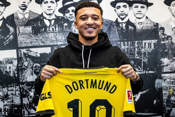 Dortmund bị chê thiếu khôn ngoan khi ký lại Jadon Sancho từ MU