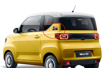 Ô tô điện mini Wuling đổi cách gọi tên, dán decal cờ Mỹ