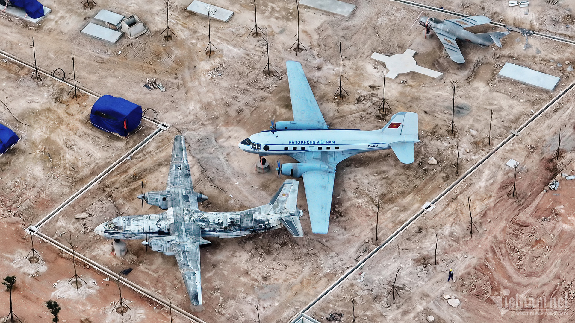 View - Máy bay được trưng bày sẵn ở Bảo tàng Quân sự sắp khánh thành