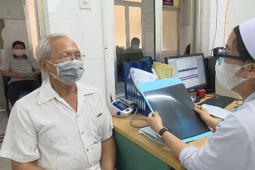 Cà Mau: Phấn đấu 100% người cao tuổi ốm đau được gia đình và cộng đồng chăm sóc