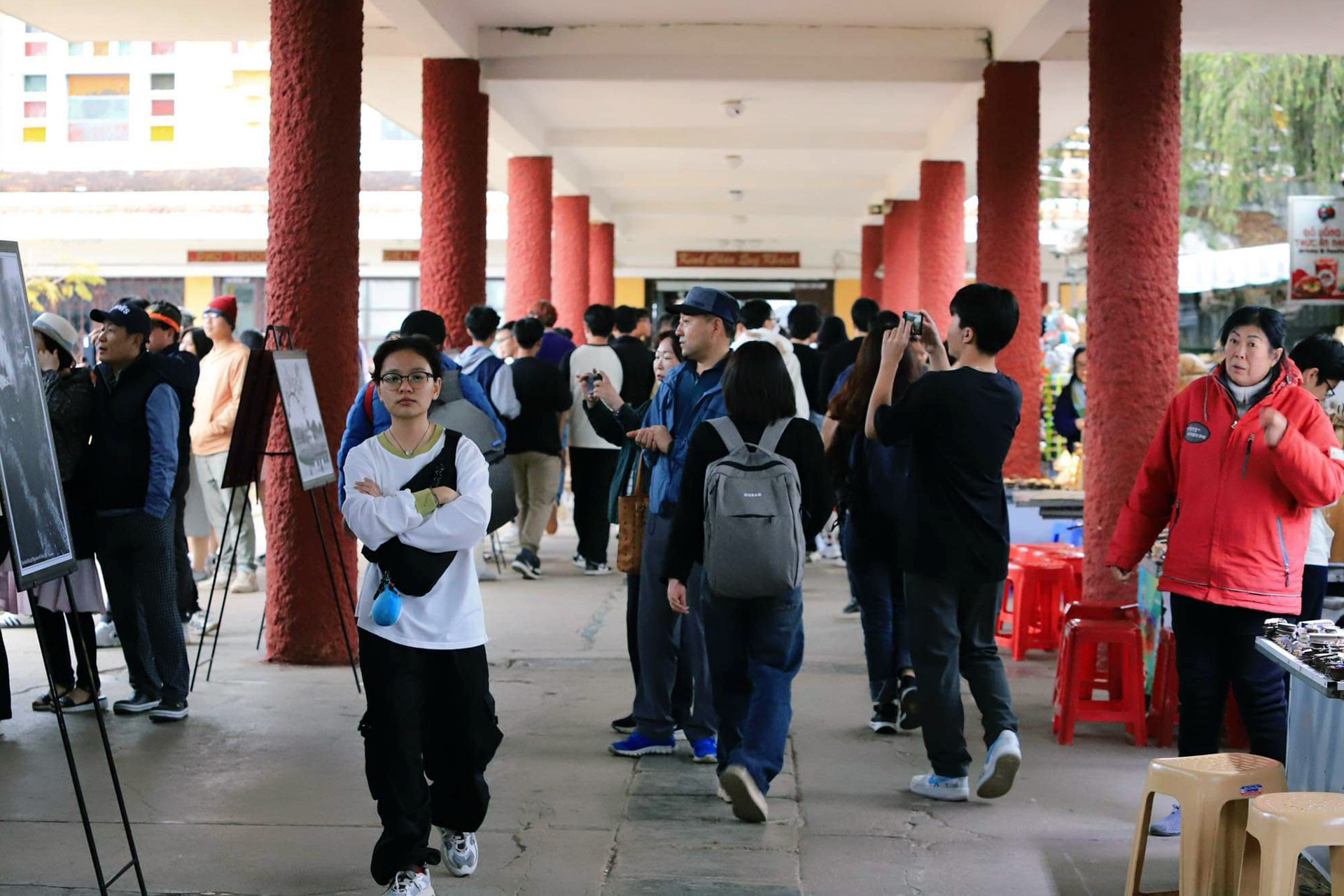 Du khách Hàn Quốc tham quan Đà Lạt.jpg