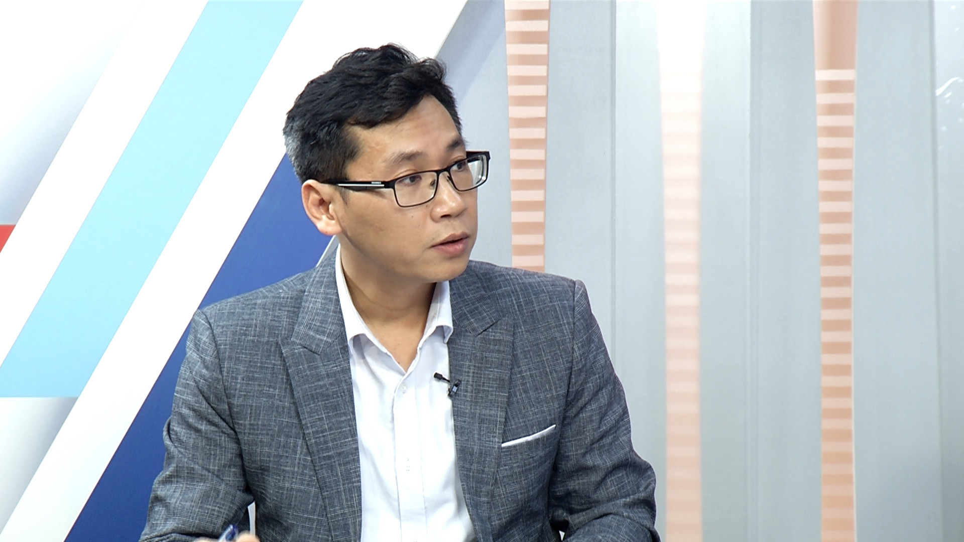 View - Cải tiến sản xuất và phát triển bền vững để tiến sâu vào chuỗi cung ứng toàn cầu