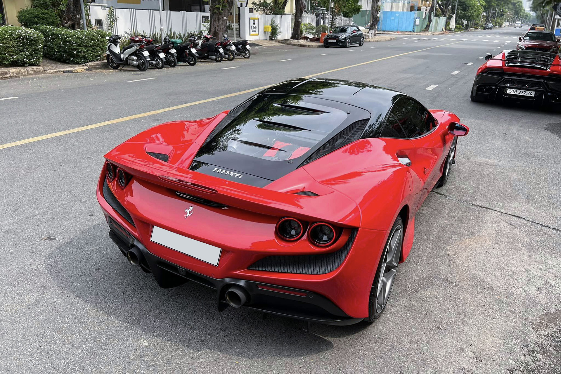 ferrari f8 cu 10.jpg