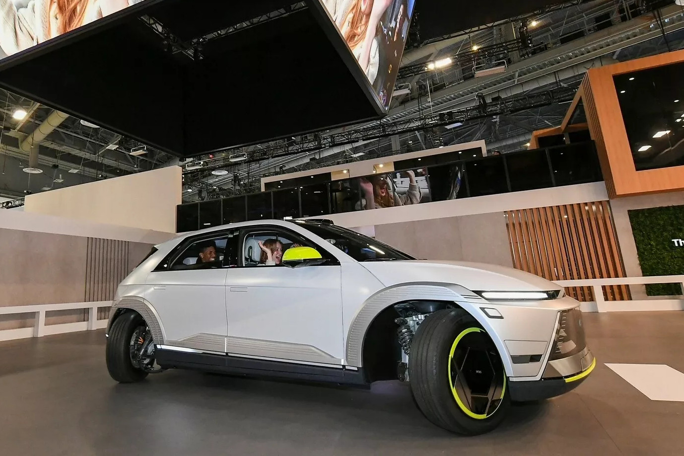 hyundai mobion 1.jpeg