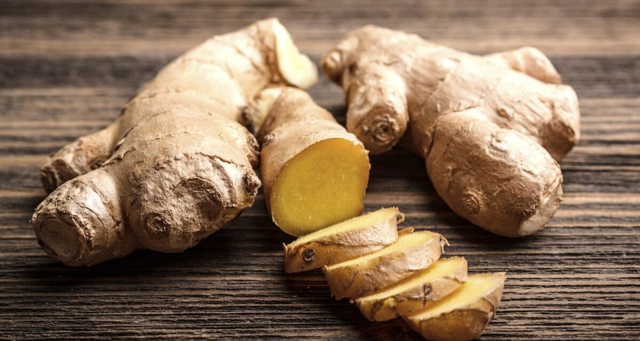 Q&A: Gừng giúp điều trị một số vấn đề sức khỏe nhưng ai không nên ăn?