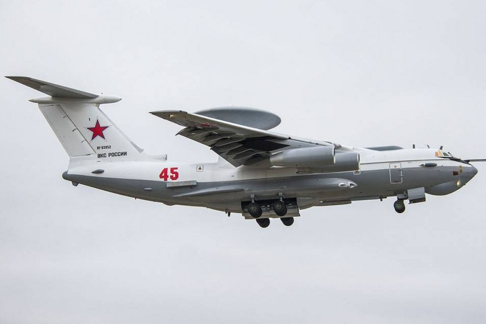 Ukraine nói hạ máy bay cảnh báo Nga, Moscow nêu điều kiện với phương Tây