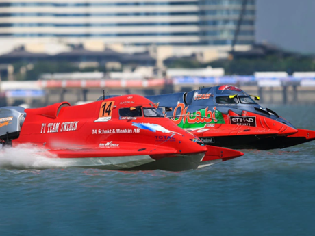 Vietnamese racers to compete in int'l powerboat tournament in Binh Dinh
