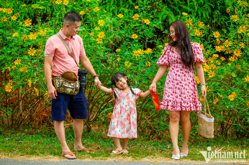 Xây dựng gia đình văn hóa tạo nguồn nhân lực xây dựng và phát triển xã hội