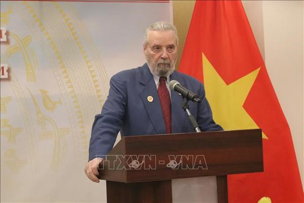 PM’s visit to enhance traditional friendship with Hungary hinh anh 2