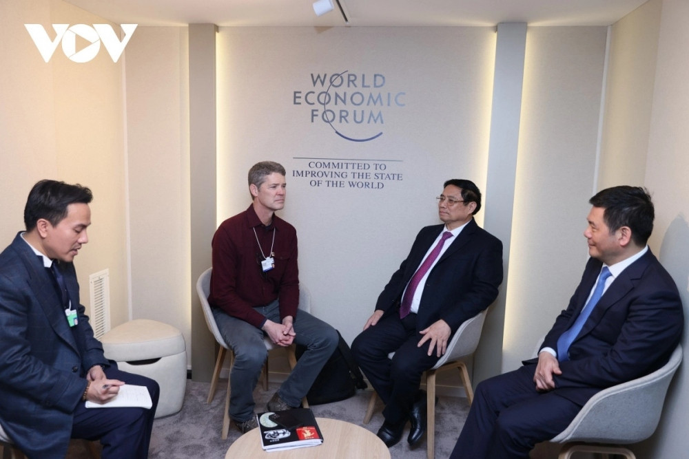 global leading corporations consider vietnam a potential market picture 2