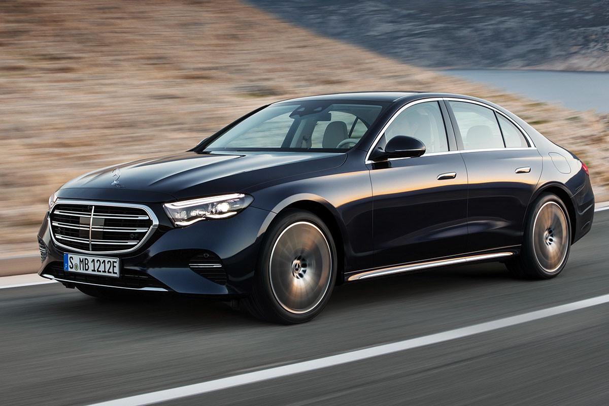 Mercedes-Benz E-Class 2024.jpg