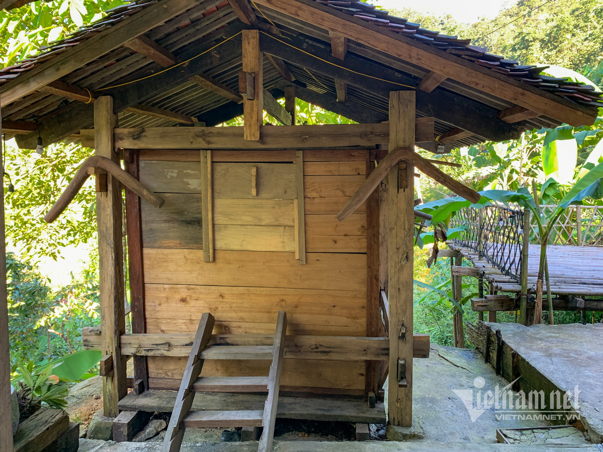 4 Kho thóc 2494 2.jpg