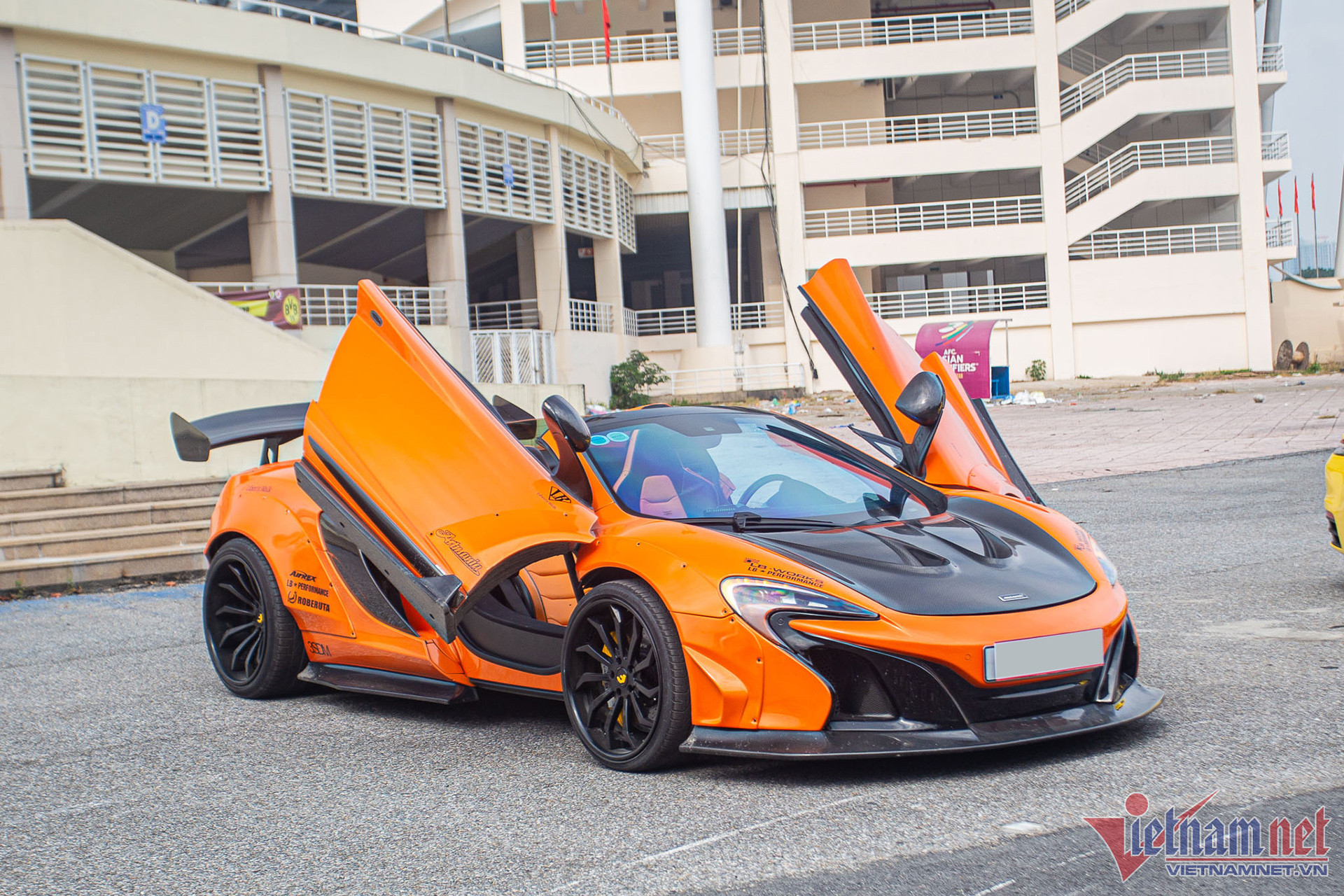 mclaren 650s cu 3.jpg