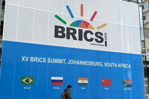 Ngoại trưởng Nga tiết lộ gần 30 nước muốn gia nhập BRICS