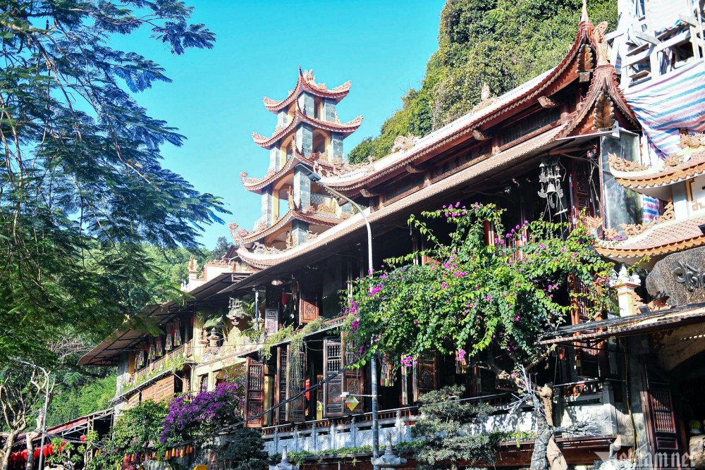 CHÙA HÀNG HẢI PHÒNG NẰM TRONG KHU PHỐ CỔ GẦN BẾN CẢNG XƯA