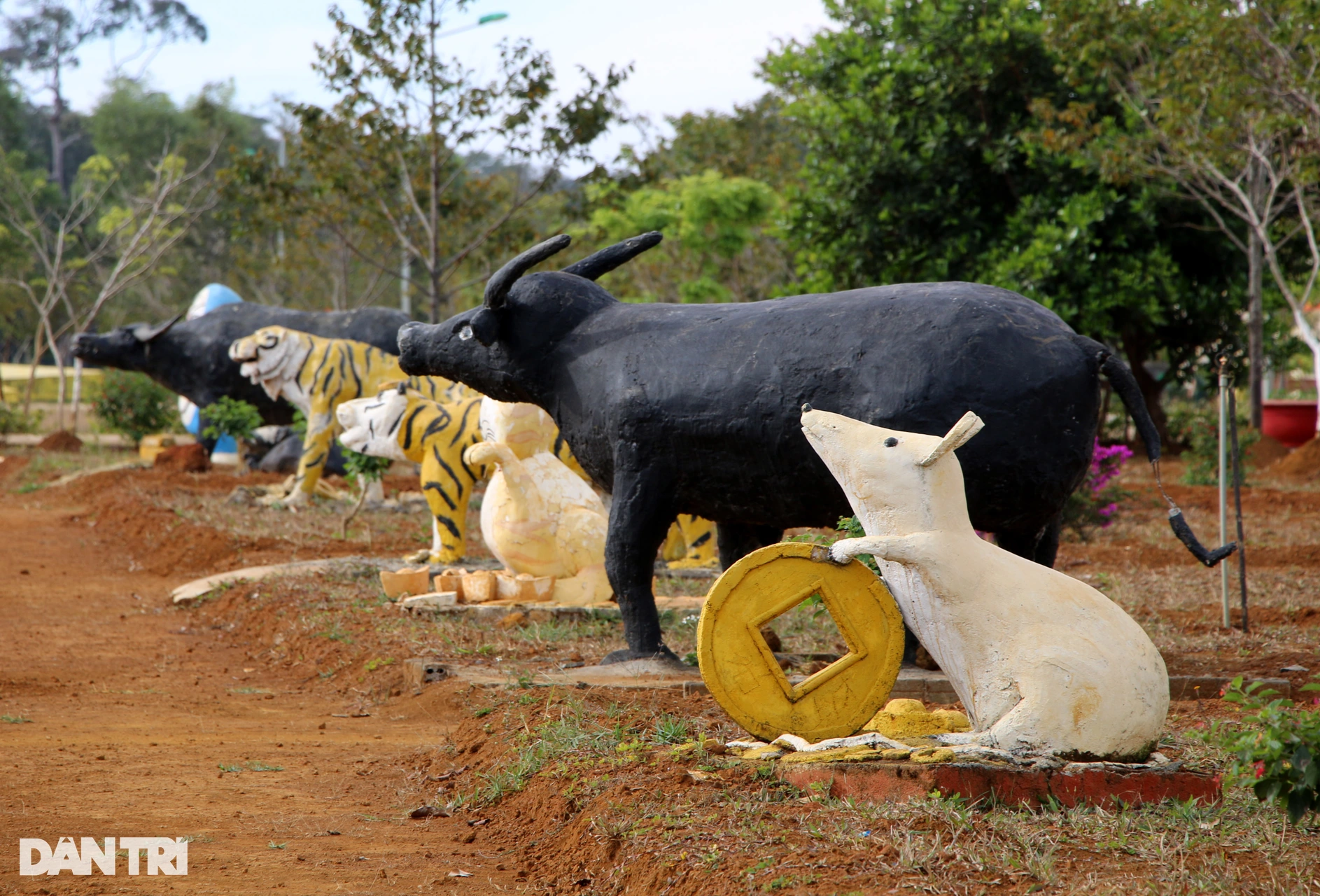linh vat hinh rong 2.png