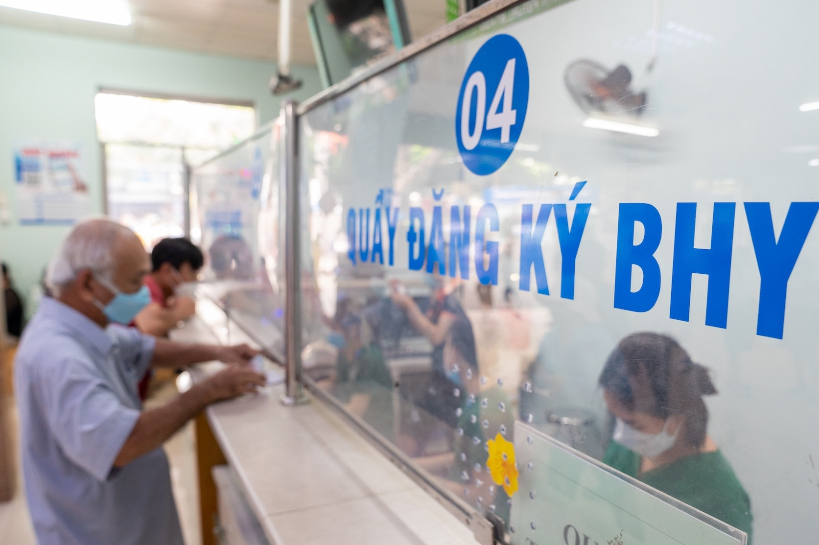 Nỗ lực đạt chỉ tiêu 95% dân số có thẻ BHYT trong xây dựng nông thôn mới