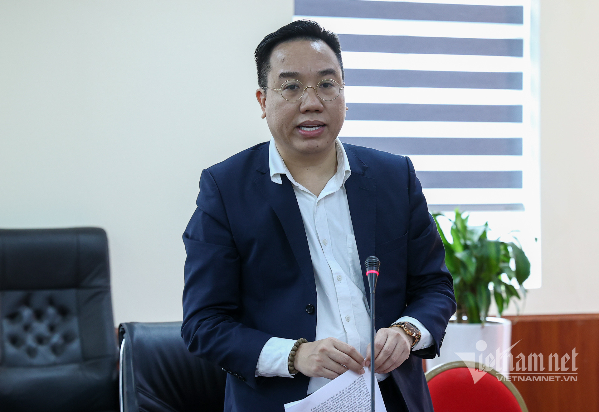 ong nguyen nguyen.jpg