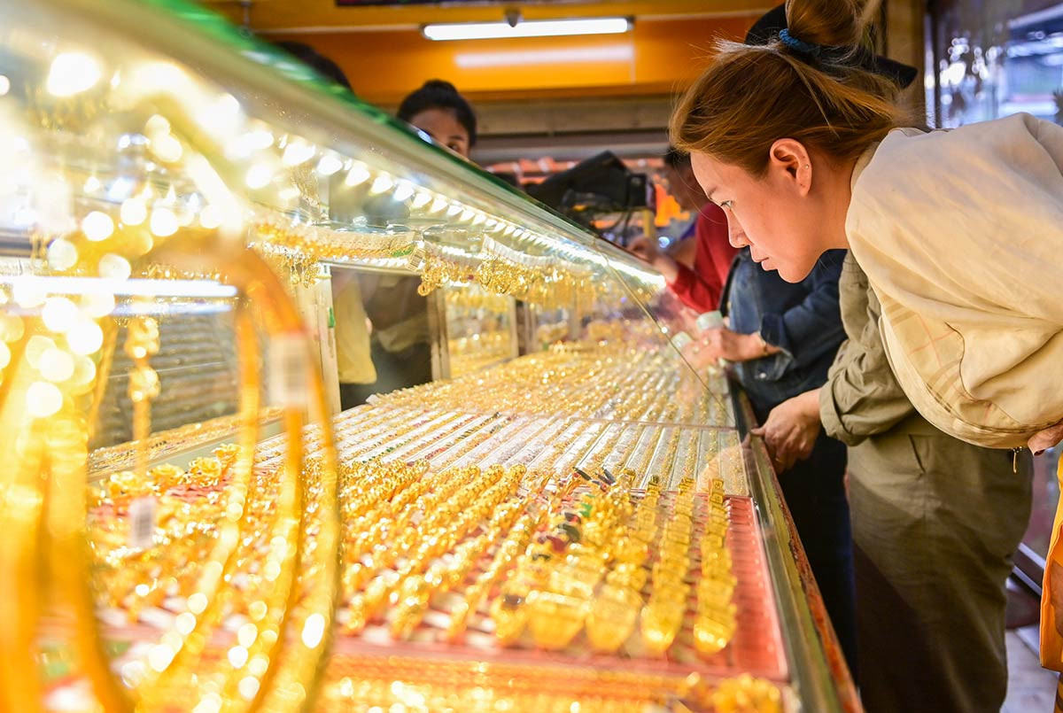 vang nhan nguyen hue 1.jpg