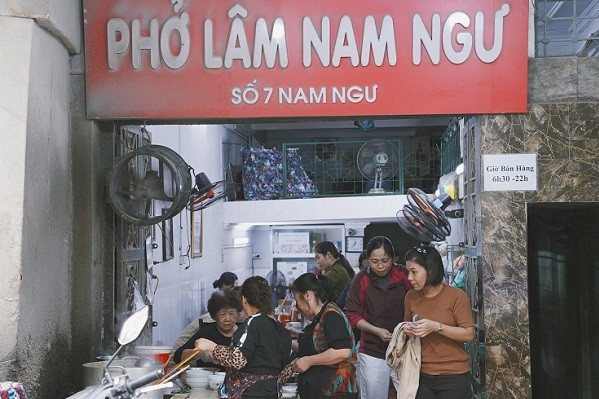 Bất ngờ quán phở Lâm từng 'lách qua khe cửa hẹp' để tồn tại