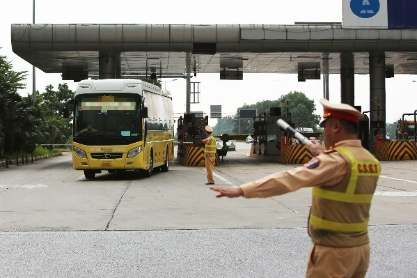 CSGT dùng công nghệ kết nối tuần tra, kiểm soát liên tuyến ở Quốc lộ 1A