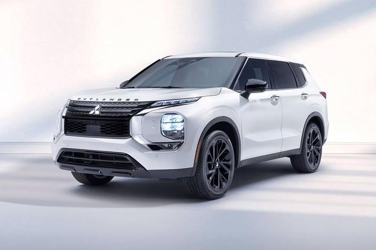 mitsubishi outlander .jpg