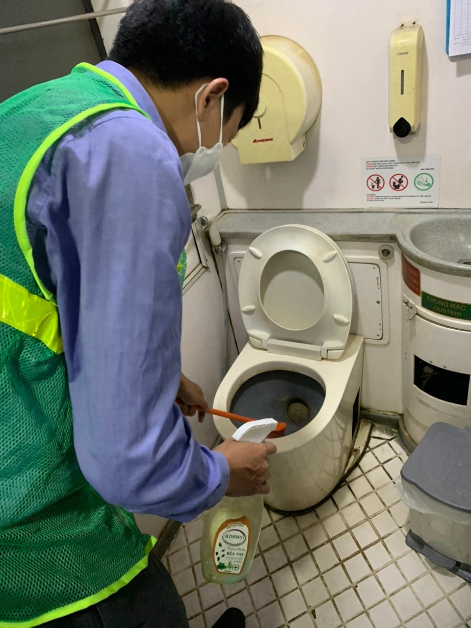 tiep vien duong sat 13.jpg