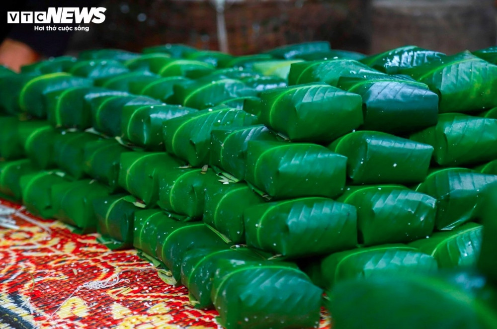 chung cake making village in hanoi hustles ahead of tet picture 10