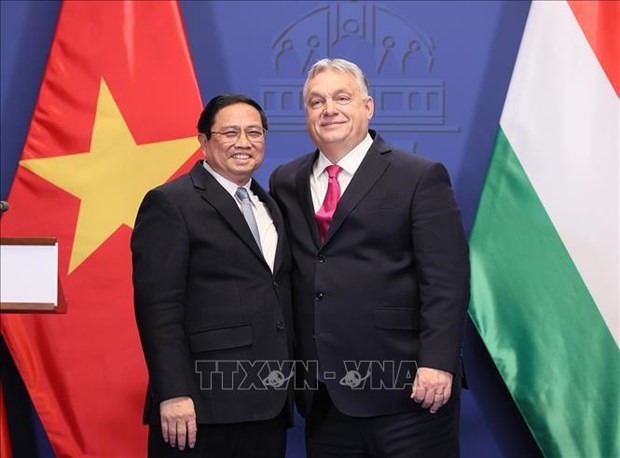 Vietnamese PM’s visits to Hungary, Romania capture local media attention