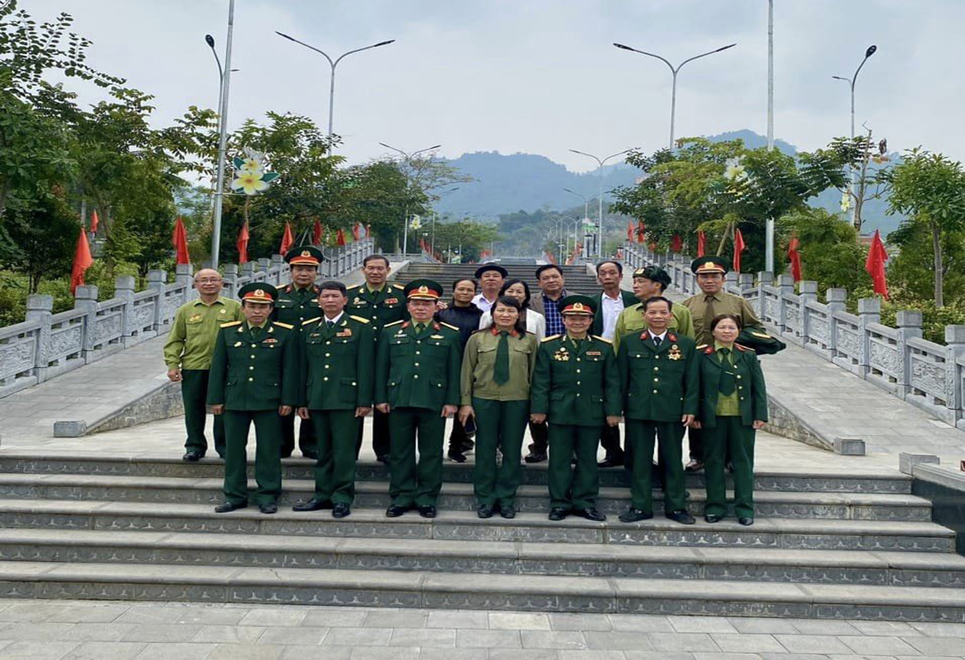 cucu chien binh hung yen.jpg