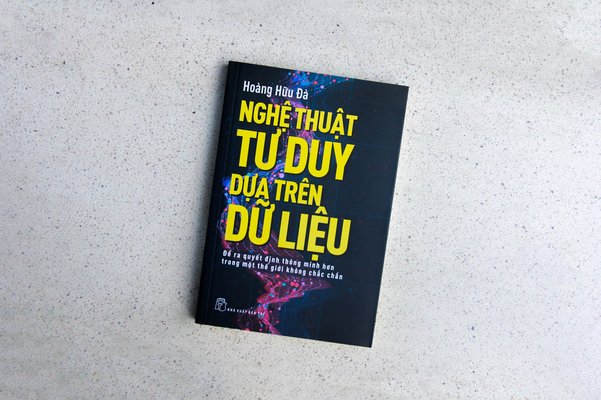 Cuốn sách giúp độc giả không bị lừa dối bởi những con số