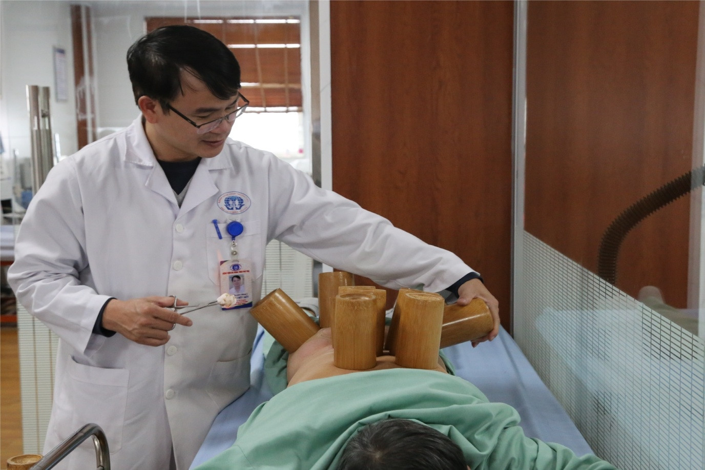 Hàng triệu lượt người cao tuổi ở TP.HCM được khám bệnh