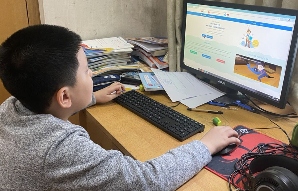 hoc-sinh-voi-an-toan-thong-tin-1-1157-1.jpg